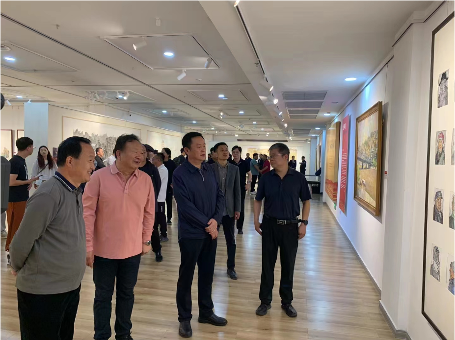 “大河魂——兰州画院美术作品展”在西宁开幕