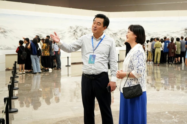 “大河奔腾——第三届中国沿黄九省城市专业画院联盟优秀美术作品展”在济南市美术馆（济南画院）盛大开幕