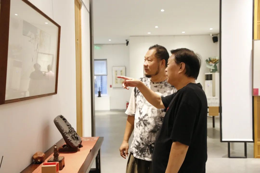 “张望艺术作品展”雅集座谈面面观：什么是新现实主义水墨主张？