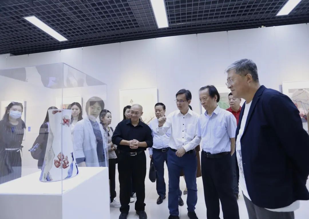 大道不孤——2023中国国家画院中青年艺术家邀请展 | “雨林之魅·郭子良作品展”在京开展