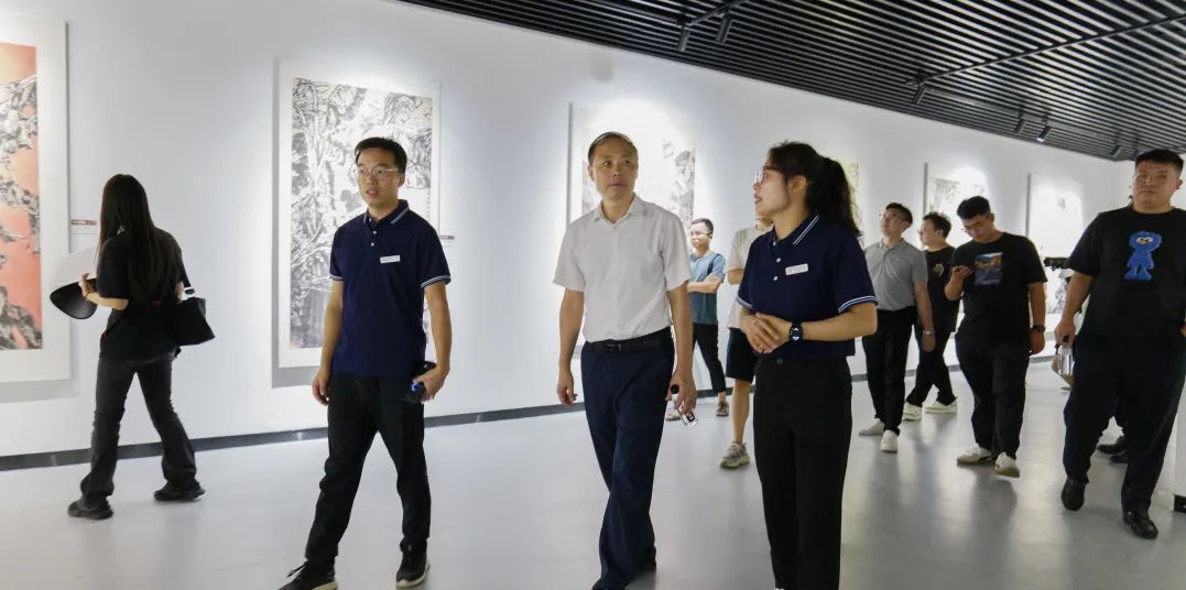 “神气如虹——蔡超中国画作品展”在江西赣州隆重开幕