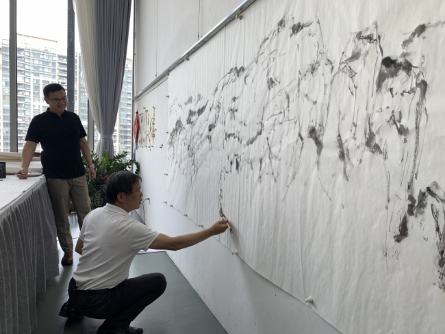 庆“双节”，广东画院四位画家共创大型山水画《泰岳雄风》