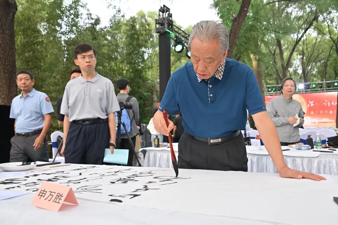 “清风雅韵 月满中秋——艺术家书画作品展暨中秋雅集”在书画频道隆重举行