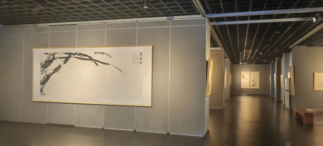 “咏兰——何茂峰书画艺术展”在枣庄开展