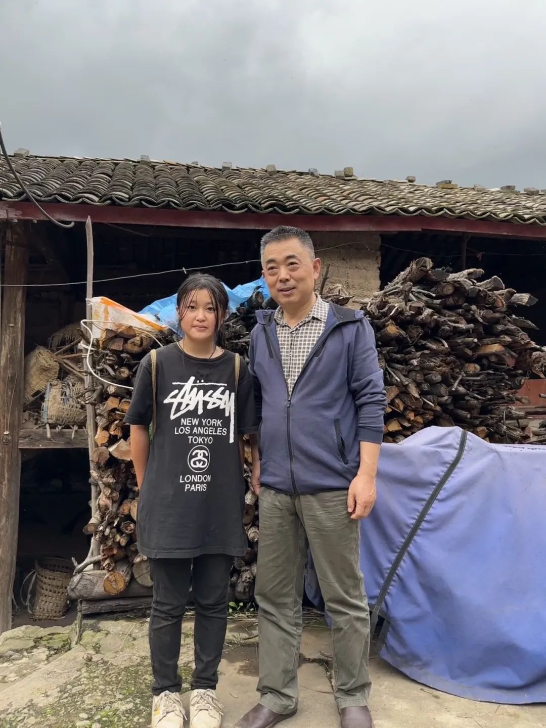 无边风景最堪画，踏雪访梅为写真——唐建写生云南永平县花桥村，再续16载“梅之缘”