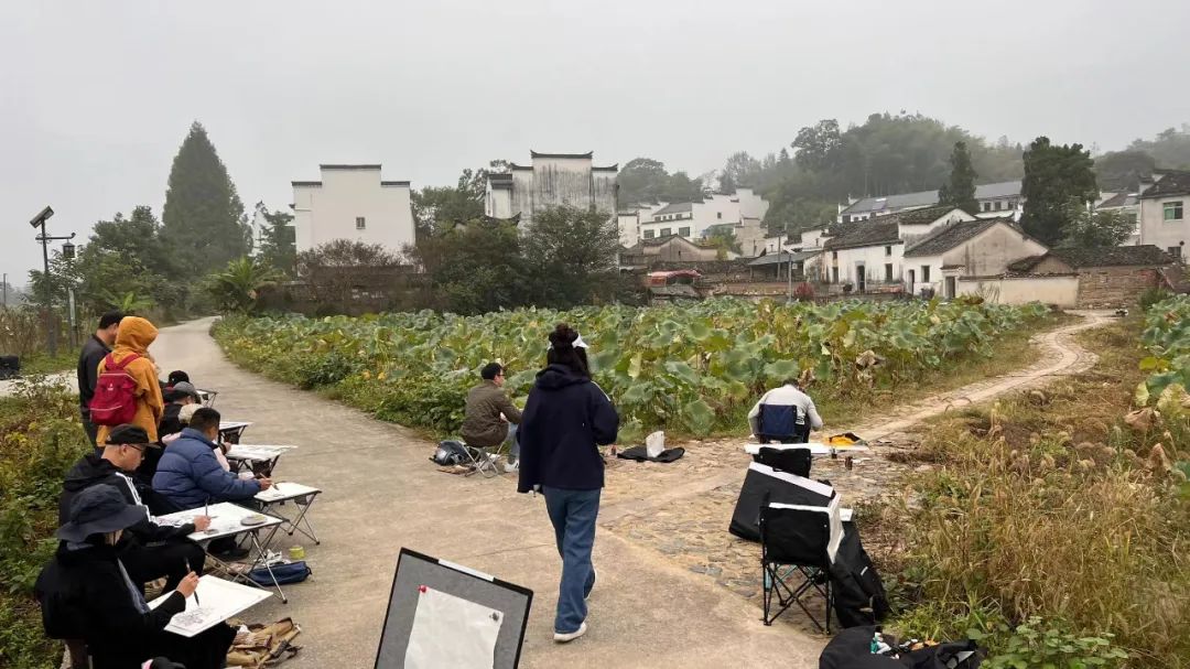 导师邹明带队皖南行——一幅幅新水墨写生画卷在古老的安徽查济古村徐徐展开