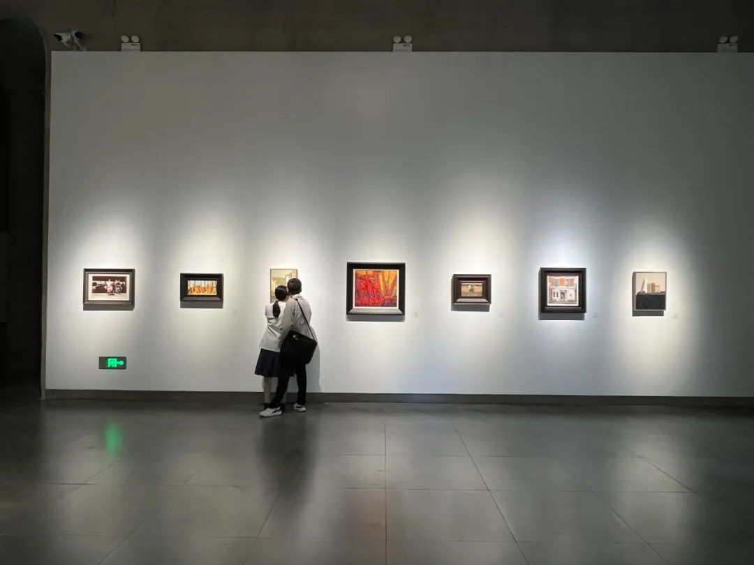 “中国高等艺术院校在校生小幅油画作品展”在北京开展