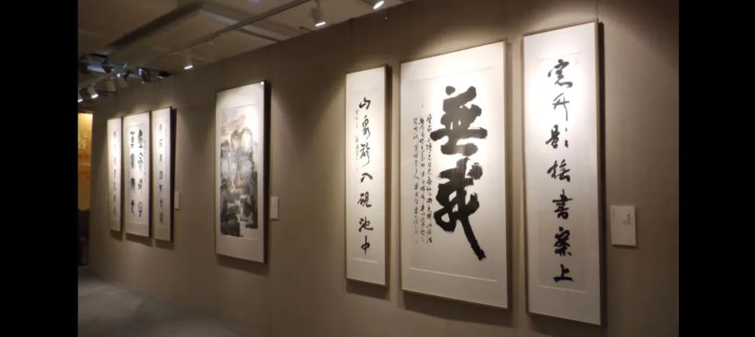 “丹青繁露——单国防 单永进书画作品展”在北京隆重开幕