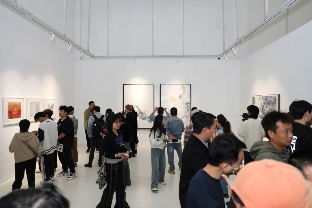 涂绘而不拾陈蜕 | “涂不拾遗——现代艺术国际邀请展”亮相江西，二十余位国内外艺术家参展