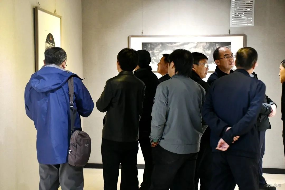 大美陇原·画说武山 | “秋兴雅集——李晓松山水画小品展”在甘肃举办，共展出60余幅作品