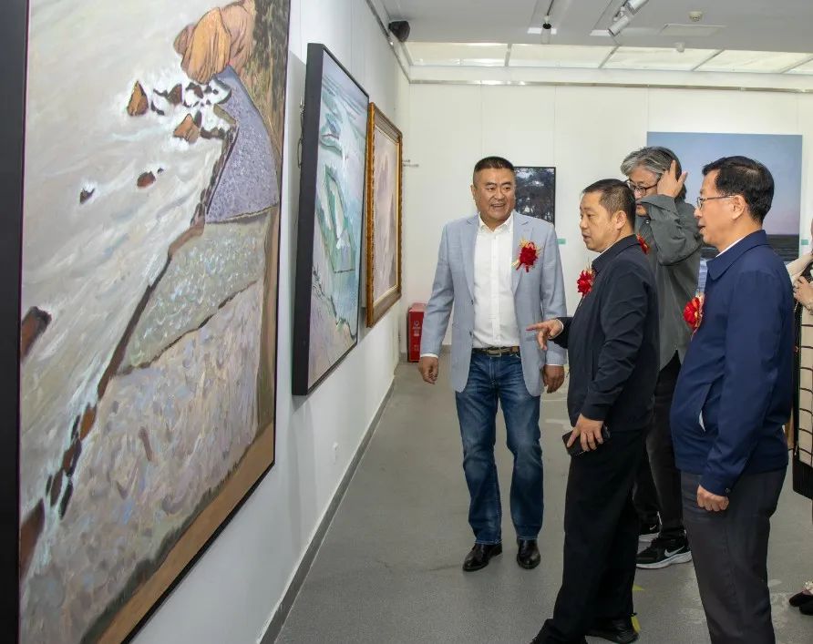 “青岛印记·灵秀崂山——油画作品展”隆重开幕