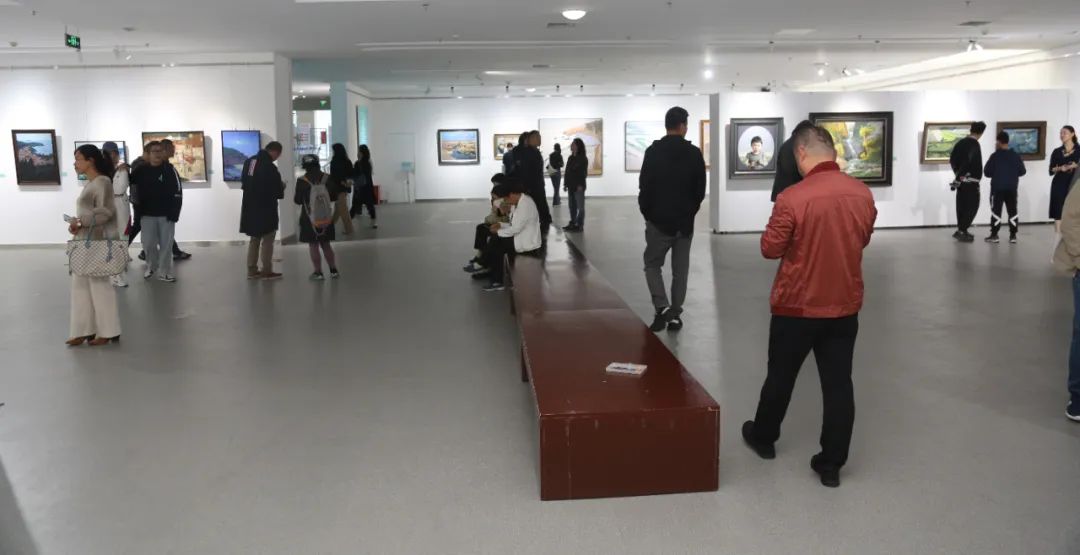 “青岛印记·灵秀崂山——油画作品展”隆重开幕