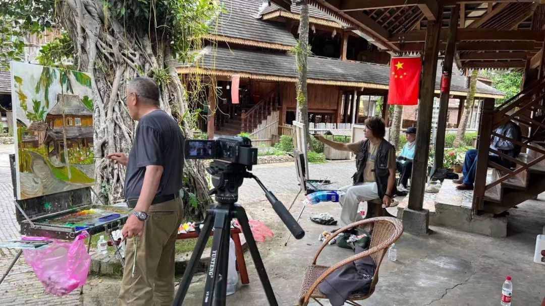 “美丽中国边疆行一一百位油画名家写生采风创作活动”在云南西双版纳成功举办