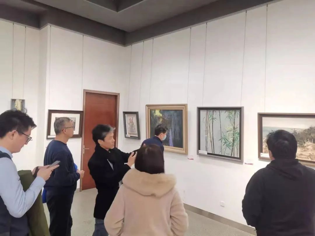 济南丽山美育谷“圆梦齐鲁——助残书画拍卖”预展启动，11月18日正式拍卖