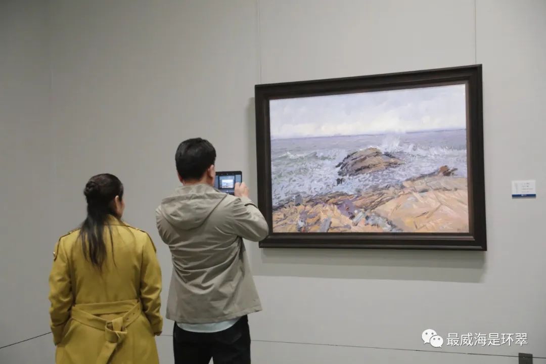 “瑰丽海疆——2023中国写意油画海洋主题学术邀请展”在威海开幕