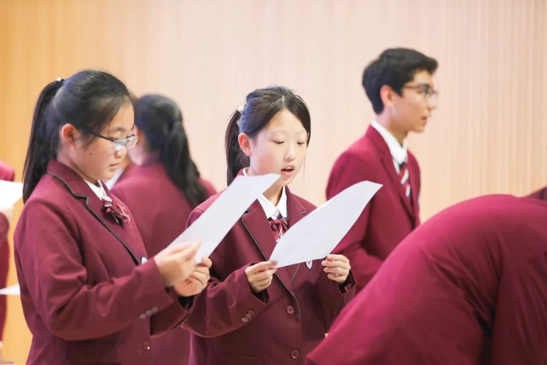 全国合作学习沉浸式工作坊参观济南市安生学校，深入小学、初中了解合作学习开展情况