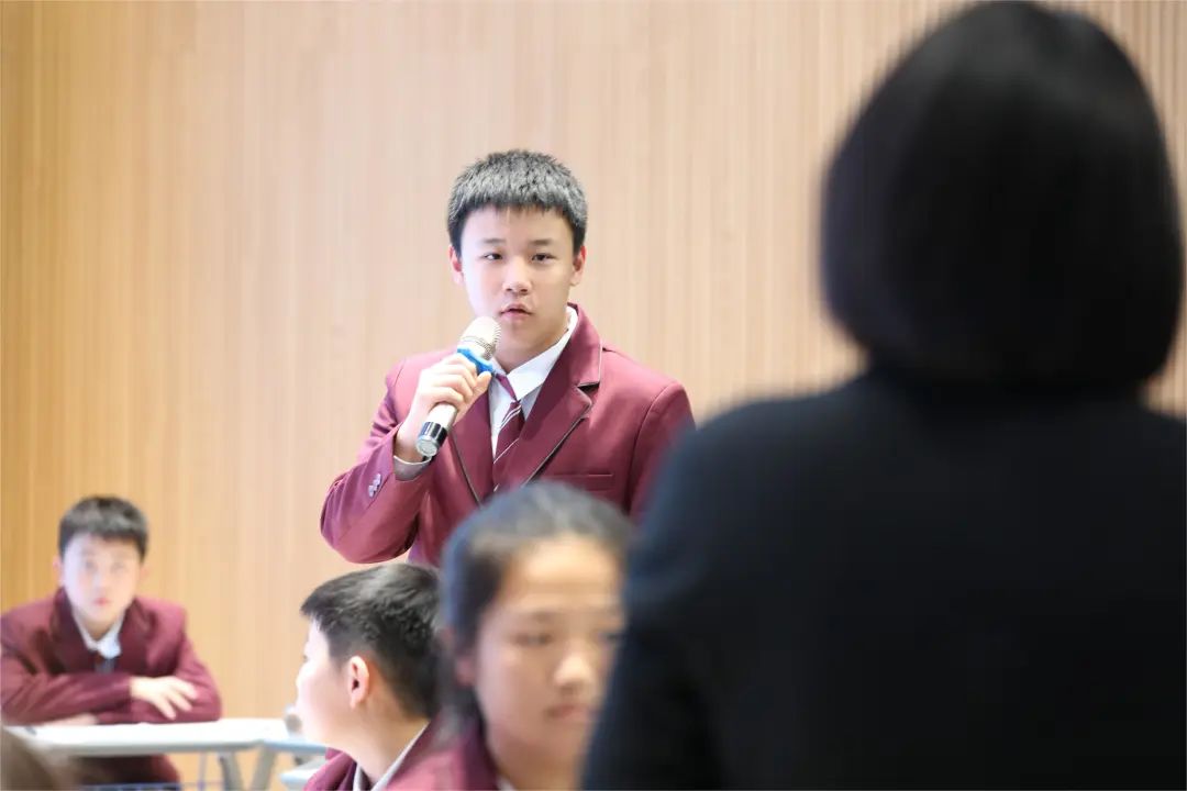 全国合作学习沉浸式工作坊参观济南市安生学校，深入小学、初中了解合作学习开展情况