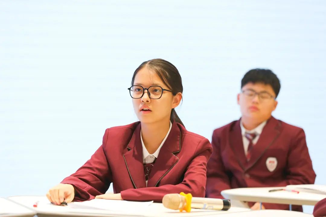 全国合作学习沉浸式工作坊参观济南市安生学校，深入小学、初中了解合作学习开展情况