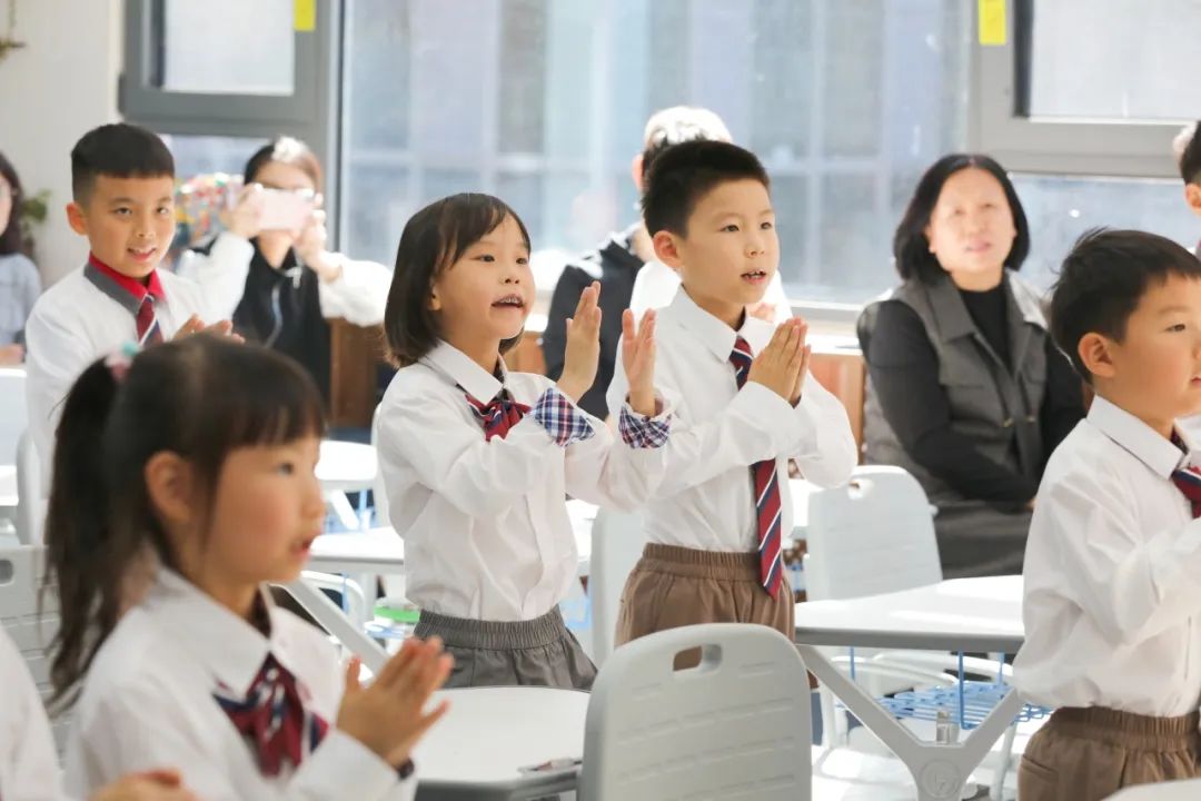 全国合作学习沉浸式工作坊参观济南市安生学校，深入小学、初中了解合作学习开展情况