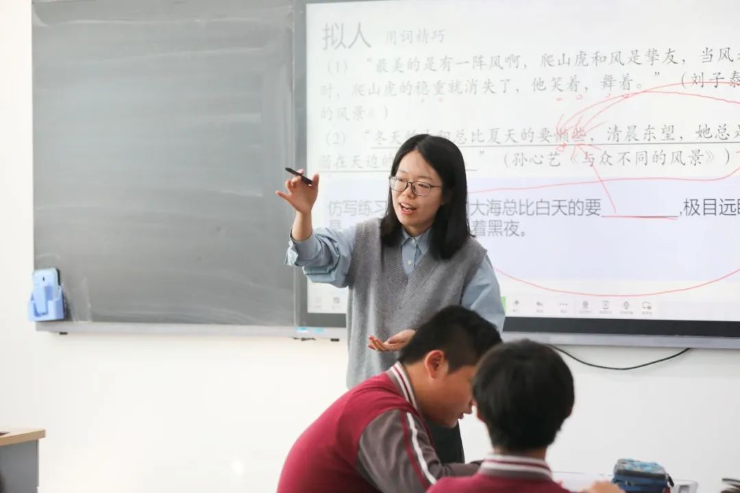 全国合作学习沉浸式工作坊参观济南市安生学校，深入小学、初中了解合作学习开展情况