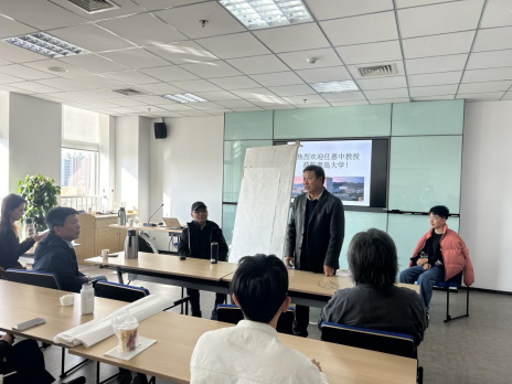 “任惠中——浅谈水墨人物画”讲座在青岛大学美术学院举办