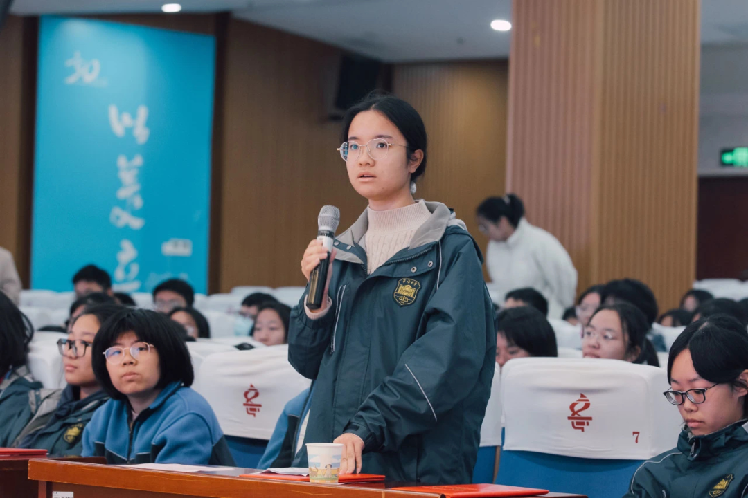 “文脉传承——中国画名家与青年学子面对面交流”活动成功举办