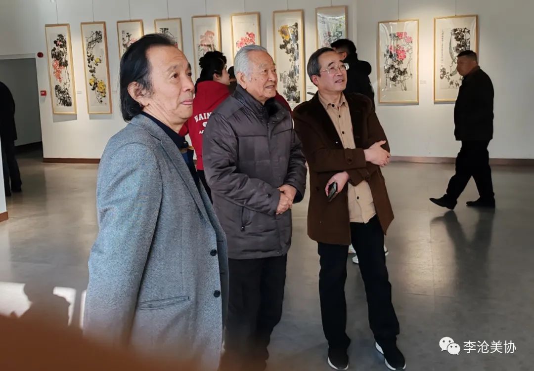 “花影·诗韵——陈灵均花鸟画作品展”在青岛开幕