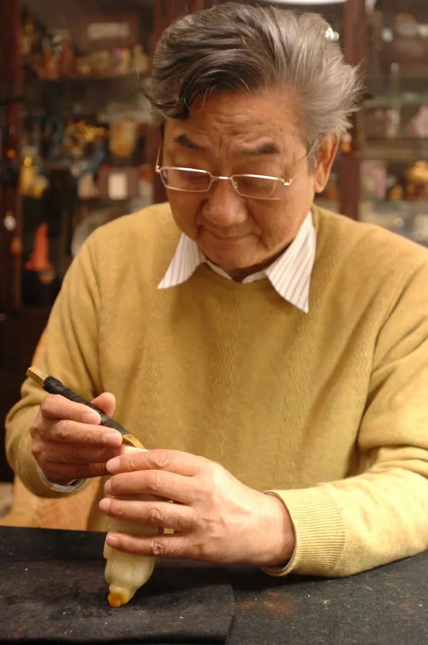 漫牵方寸度金针——读著名艺术家韩天衡《印篆里的中国》