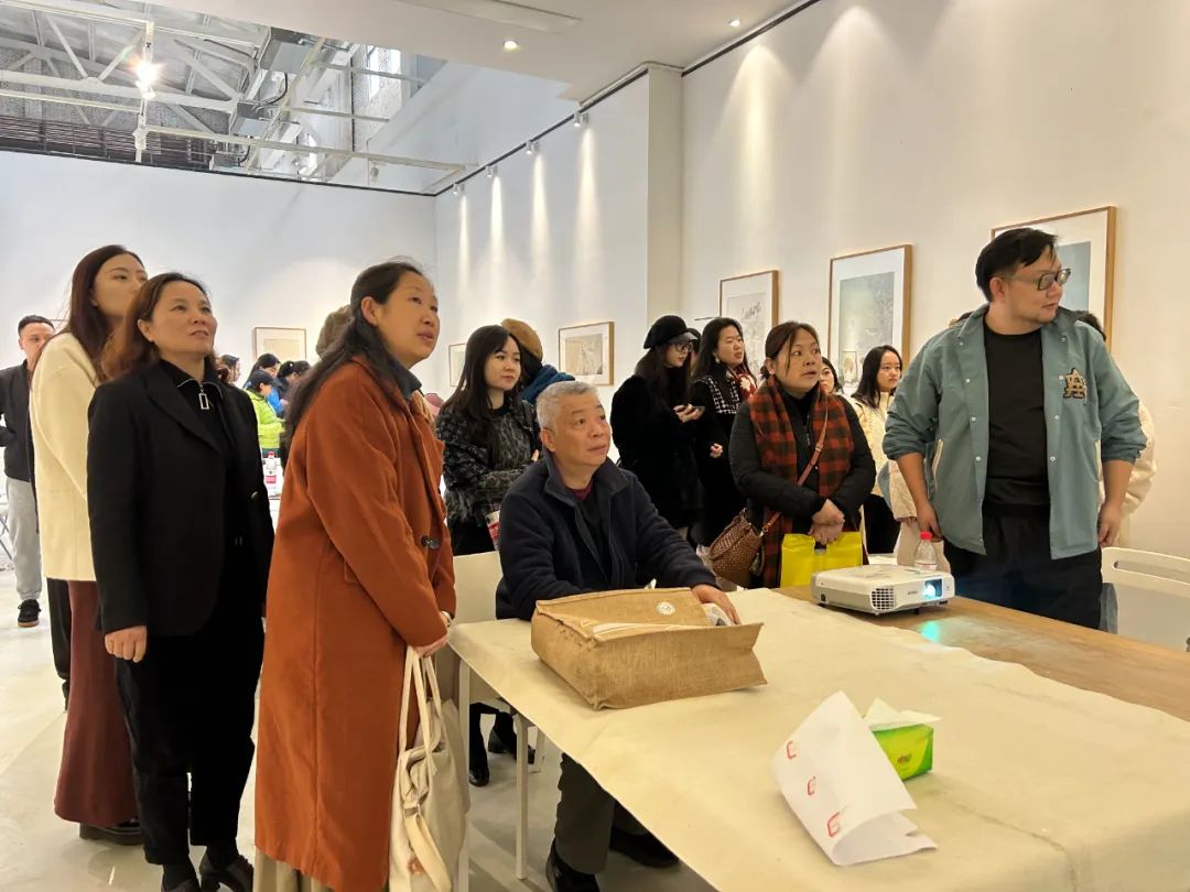 “林涛、张贤明花鸟画作品观摩展暨看稿交流会”在重庆市工笔画学会美术馆举行