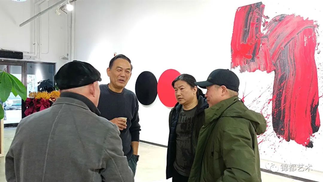  “红与黑——叶勇艺术展”在北京锦都艺术中心开幕