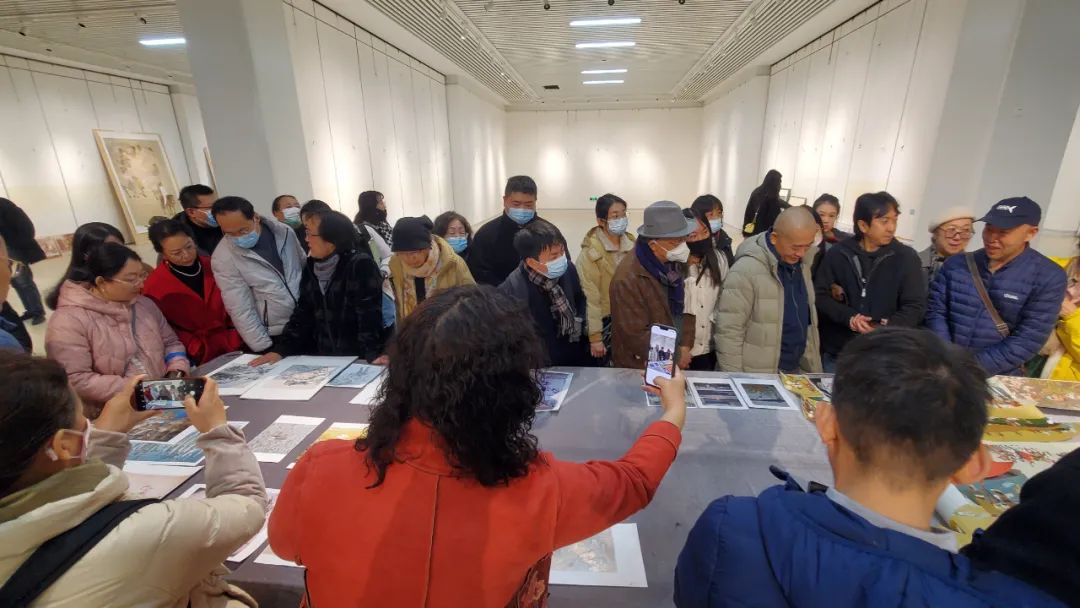 山东省美术家协会专家团到青岛市指导备战第十四届全国美展工作