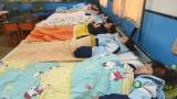 多地中小学开启校内午休模式：实现“躺睡自由”还要多久？