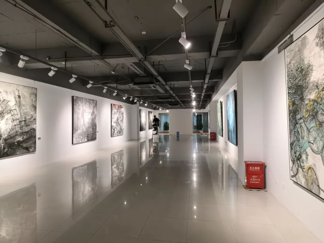 “墨彩新象——中国国家画院邹明导师工作室新水墨作品展”今日开展