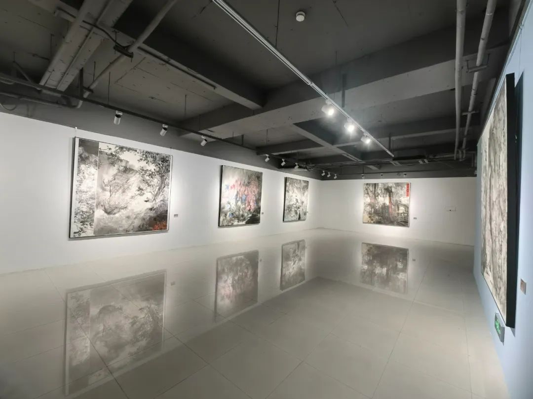 “墨彩新象——中国国家画院邹明导师工作室新水墨作品展”今日开展