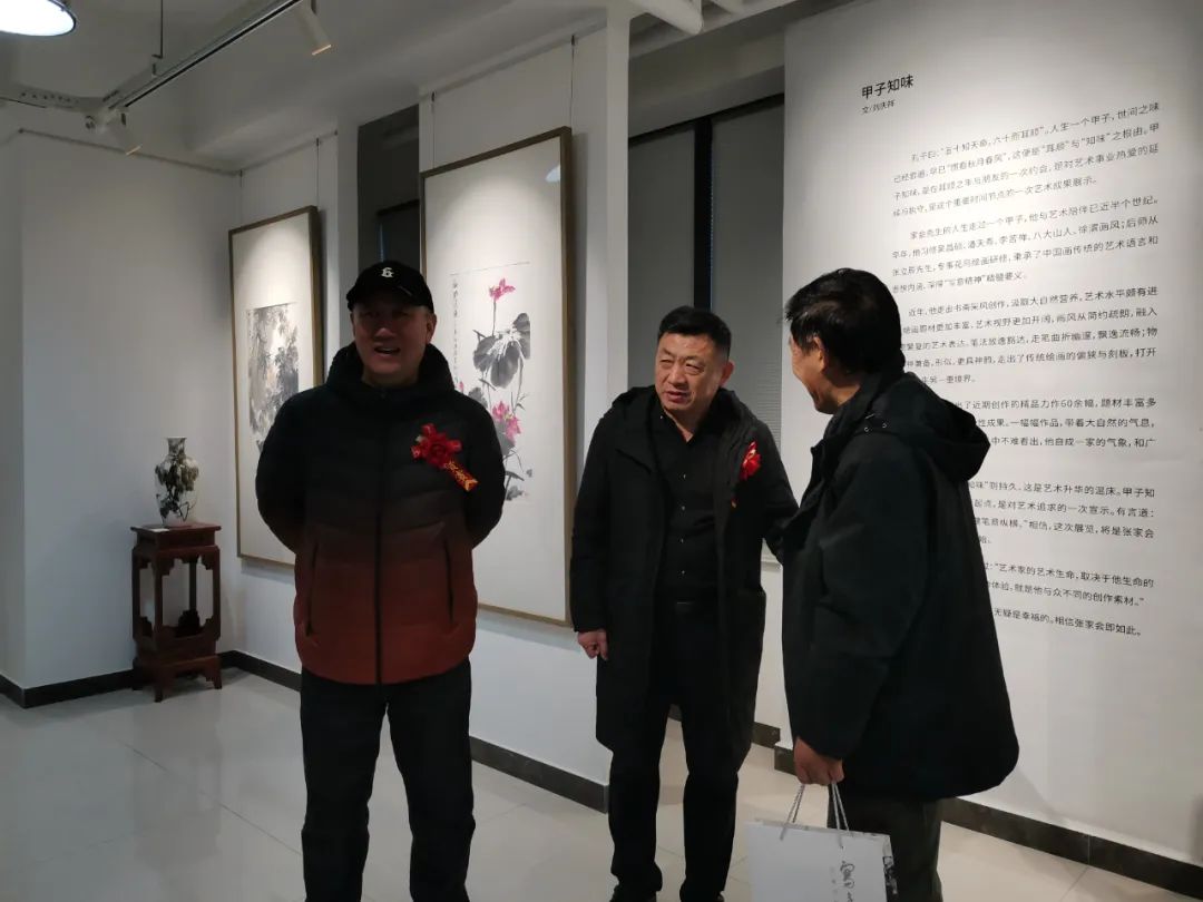 “甲子知味——张家会花鸟画作品展”昨日在滨州开幕