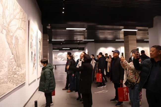 “厚土·长歌——孟庆刚、王兆典 、侯钧中国画作品展”在临沂市美术馆开幕