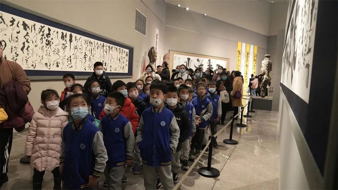 家乡观众与大师的双向奔赴——“韩美林艺术展”在济南市美术馆圆满收官