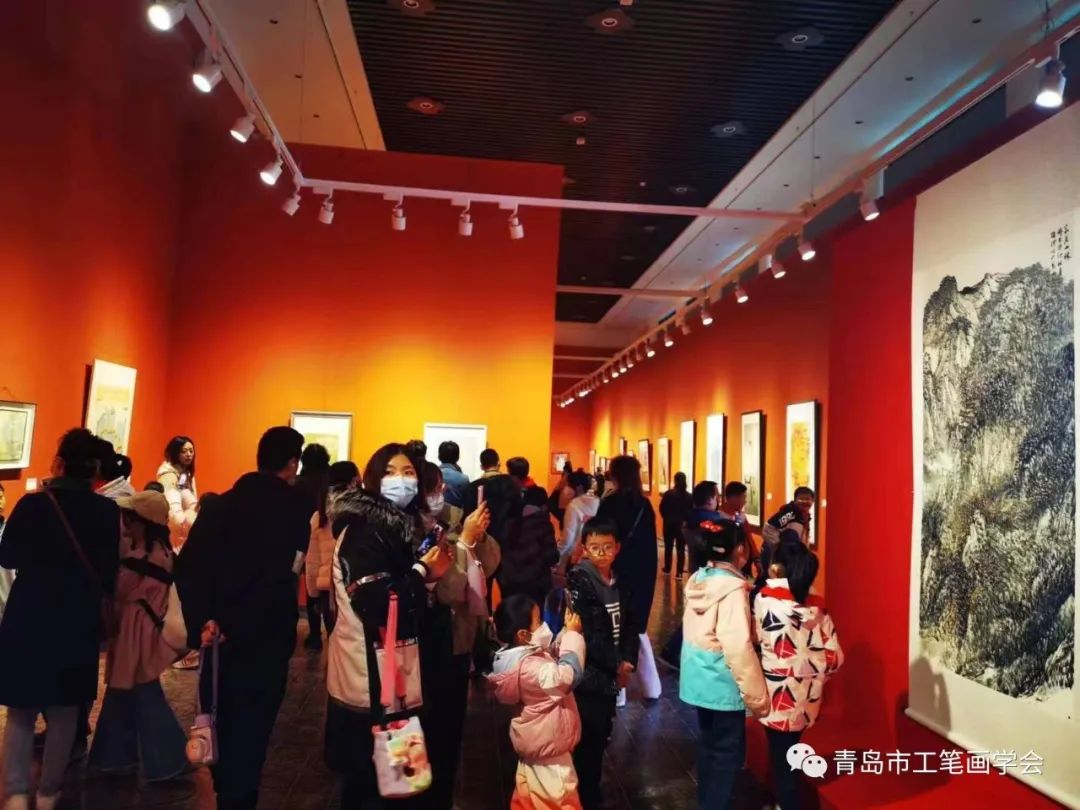 周莲荣《自在飞花轻似梦》入展“青岛小幅工笔画精品展”