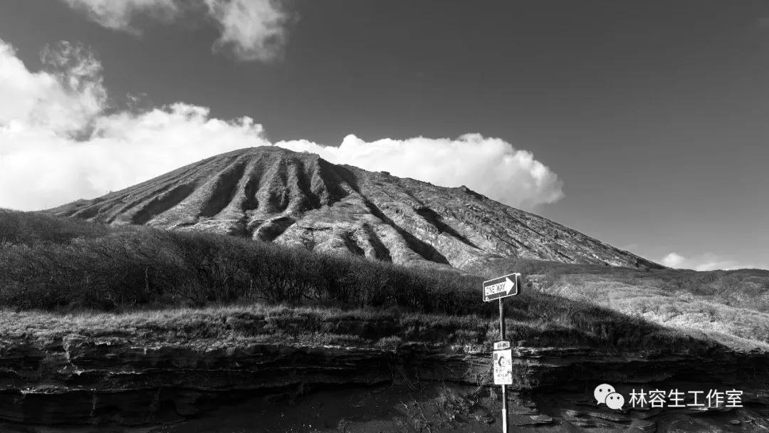 林容生美国夏威夷檀香山写生：神秘的火山知道地心什么时候发热