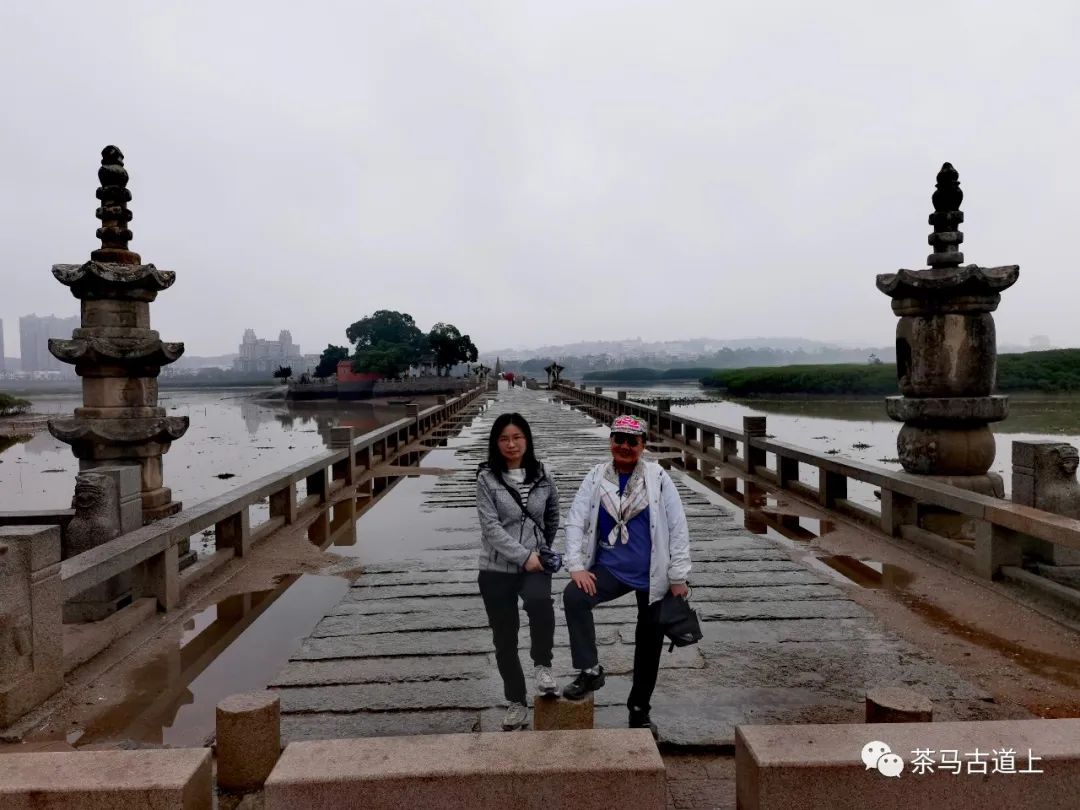 泉州一眼看千年——与著名画家舒建新漫步洛阳桥