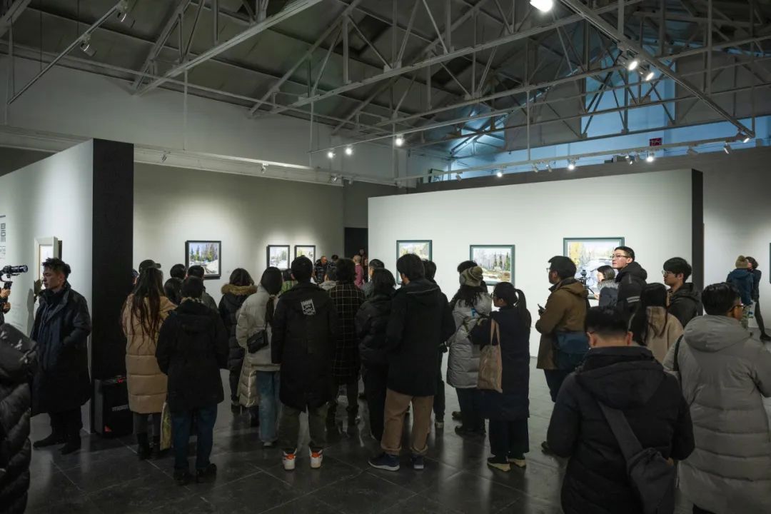 “远景与近景——袁元油画作品展”在京开幕，展期至明年1月14日