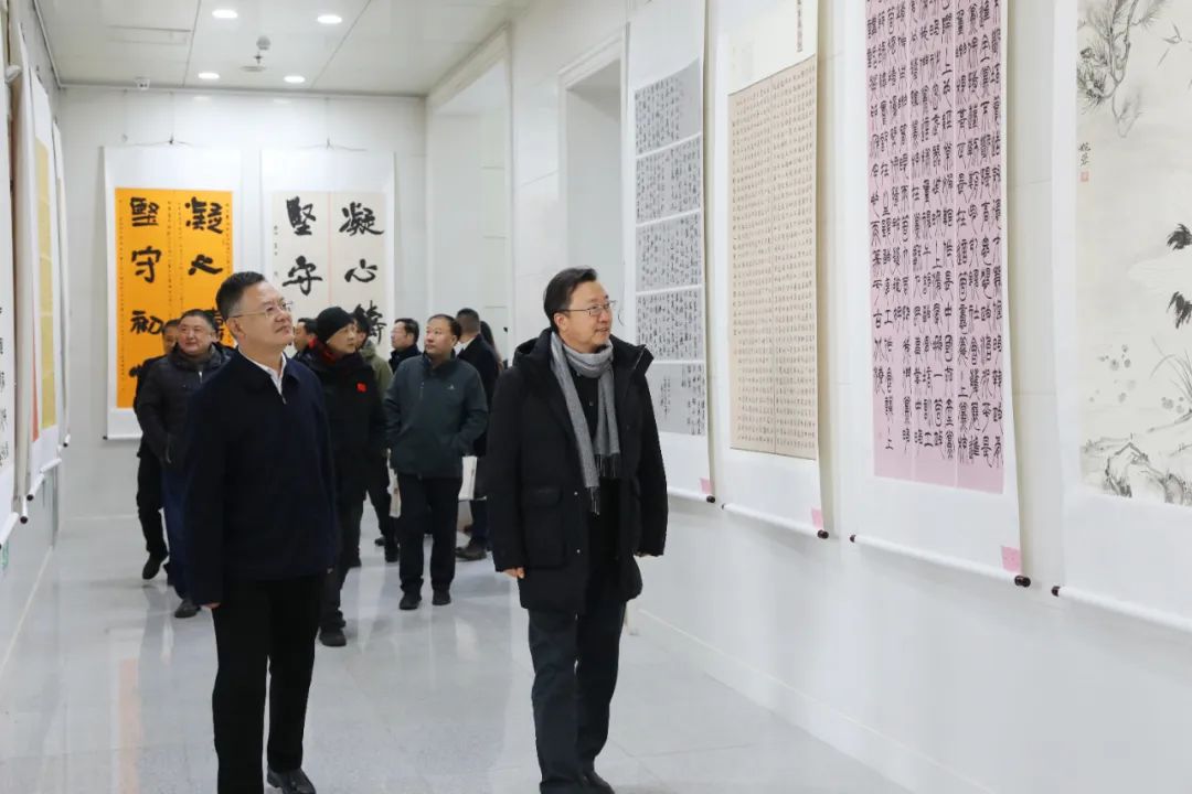 “凝心铸魂 坚守初心”书画作品展在济南开幕