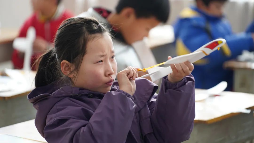 科技助力成长，“歌尔·一起计划”走进潍坊安丘市石埠子镇庵上小学