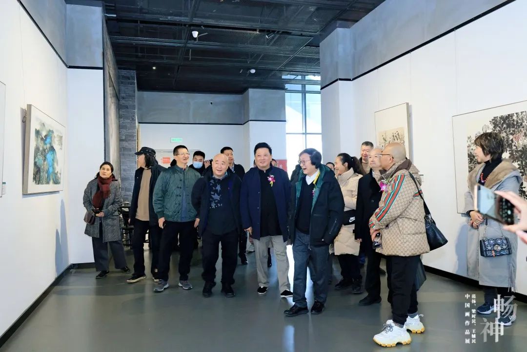 “畅神——范扬、梁时民、王辅民中国画作品展”在成都开幕