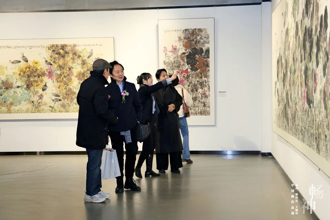 “畅神——范扬、梁时民、王辅民中国画作品展”在成都开幕