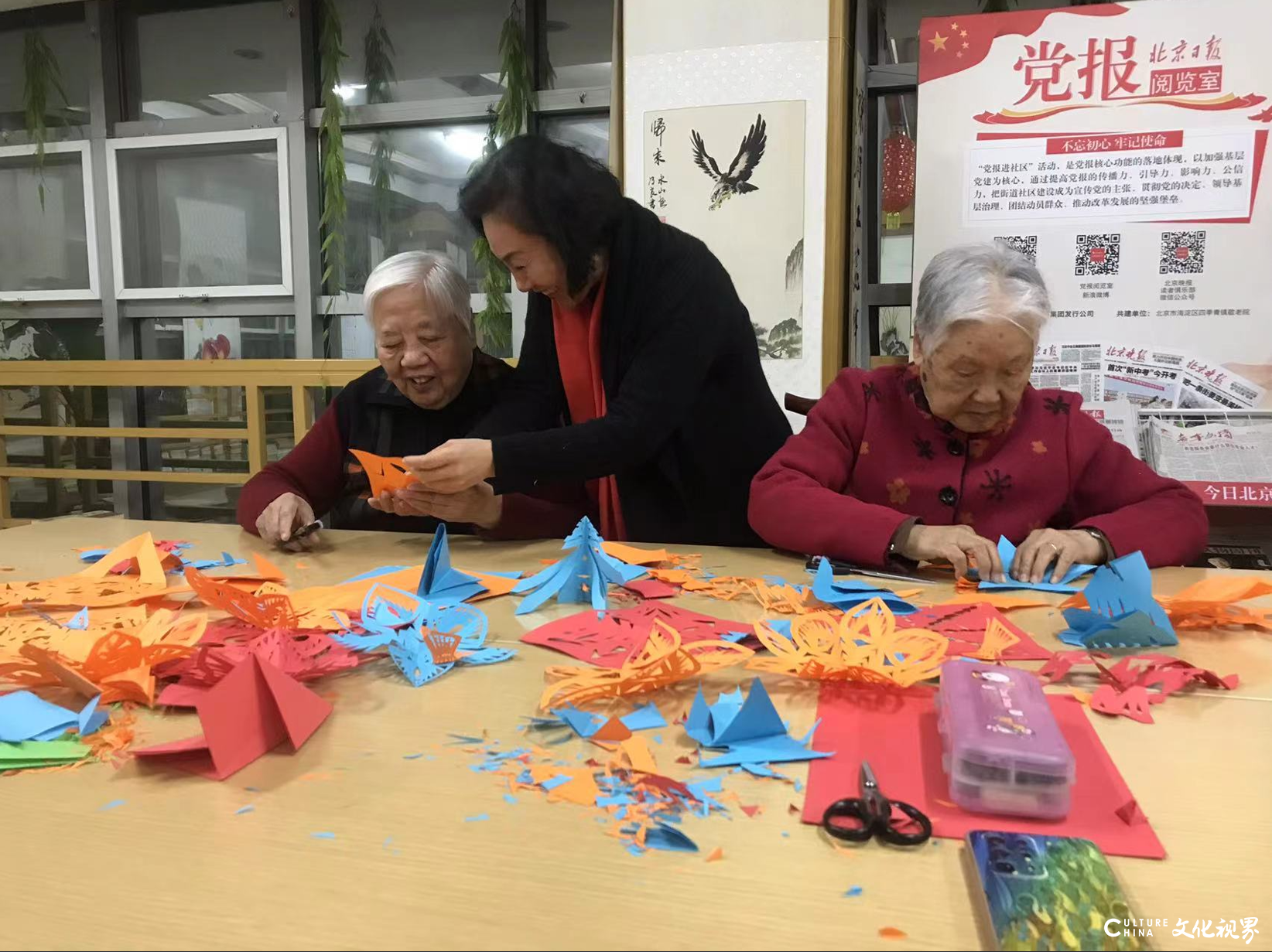 知名艺术家卢雪走进北京四季青敬老院，与长者们共度元旦佳节