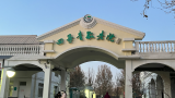 知名艺术家卢雪走进北京四季青敬老院，与长者们共度元旦佳节