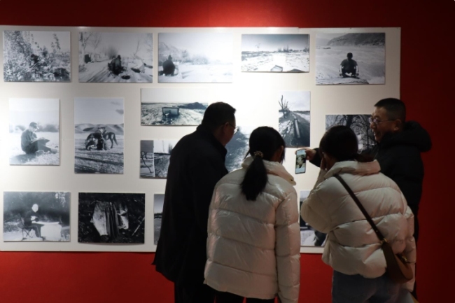 田野乡间有真趣 | “庆元旦，迎新春——田野的味道王晓明画展”昨起在银川展出