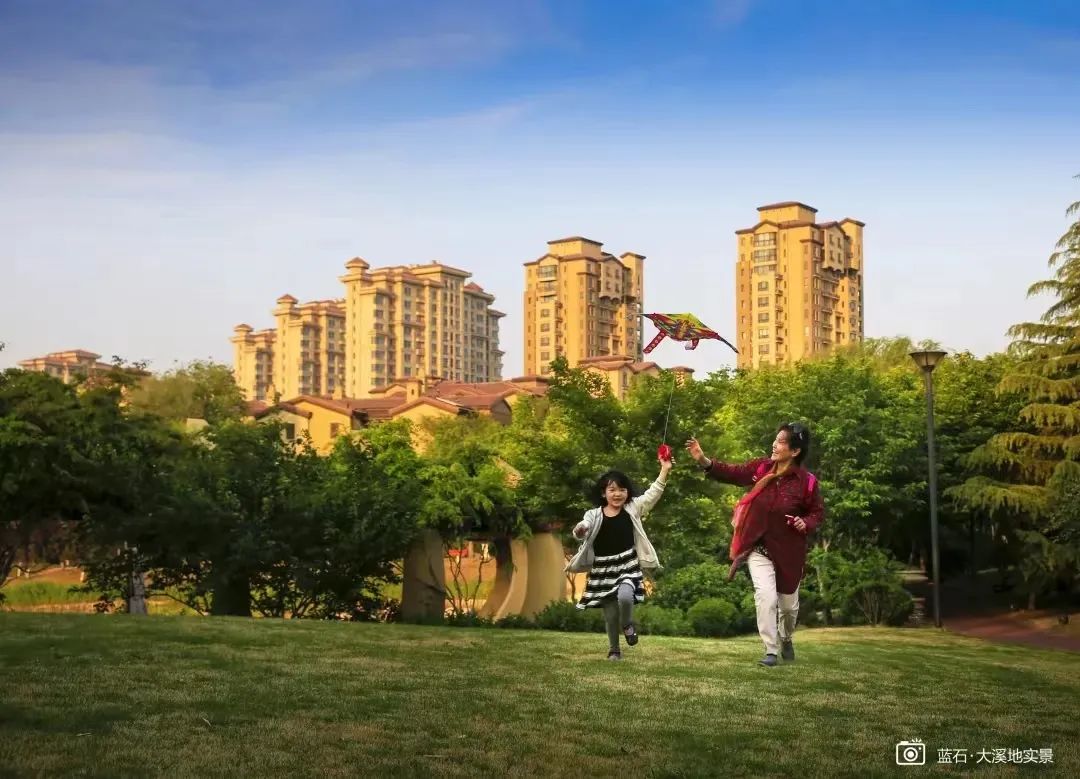 济南蓝石大溪地 | 眺望有湿地，开窗有湖景，举步皆繁华