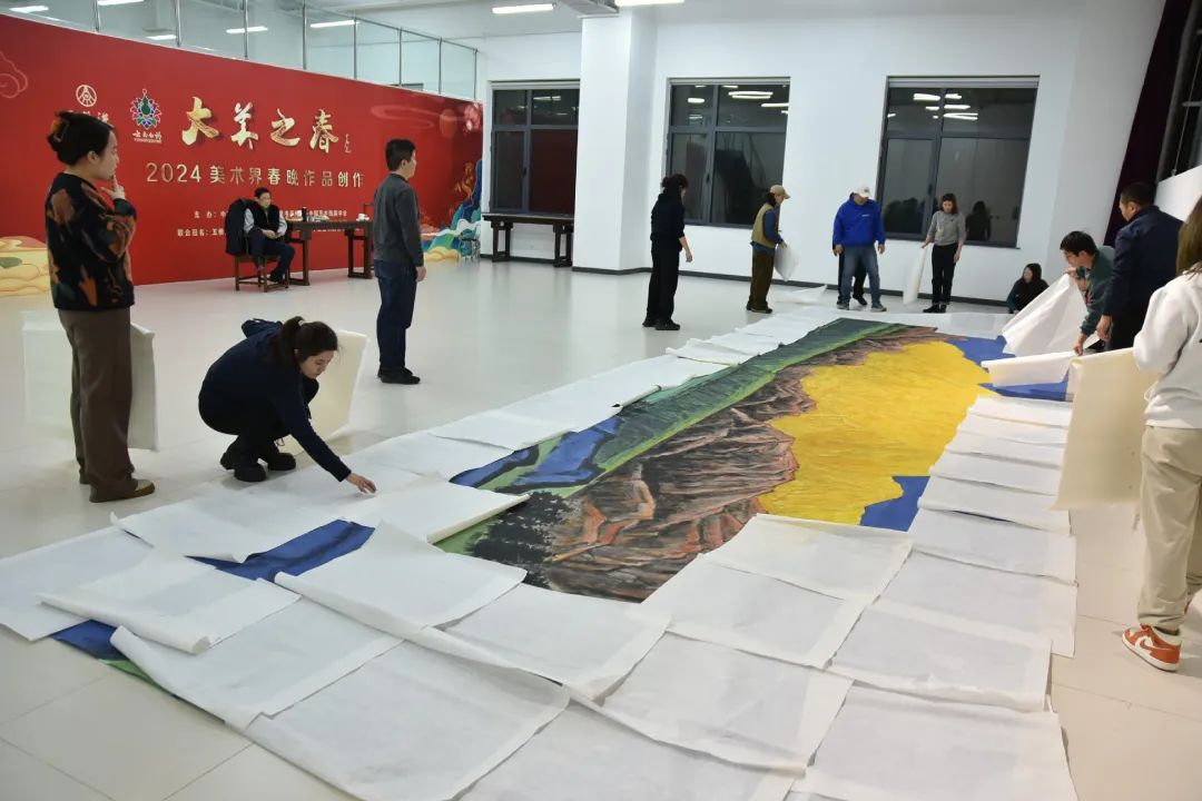 2024美术界春晚作品展播丨徐里11米巨制《山河颂》：金色霞光洒祖国，大好河山映辉煌